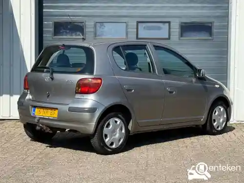 Toyota Yaris 1.3 2004