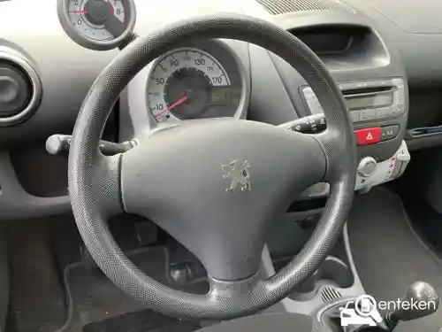 Peugeot 107 1.0 70 2011