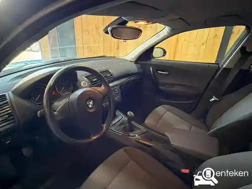 BMW 118i 2007