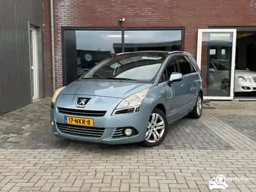 Peugeot 5008 155 THP 2010