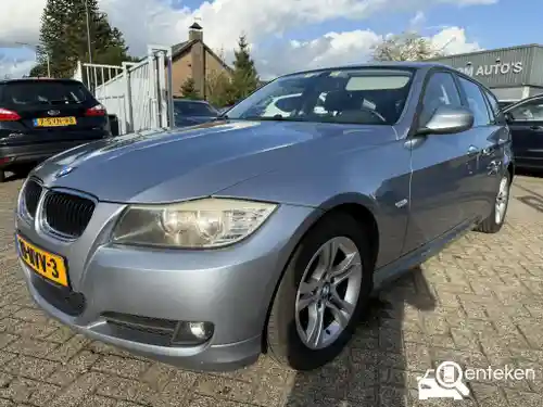 BMW 318i Touring 2009
