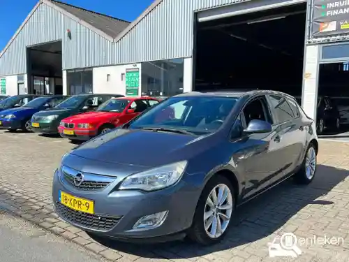 Opel Astra 1.6 2010