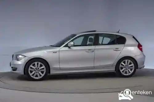 BMW 120i 2010