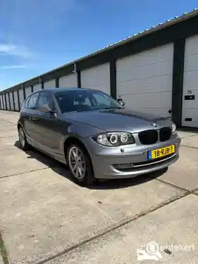 BMW 118i 2011