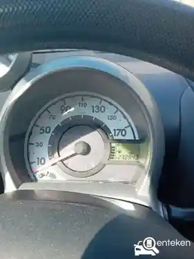 Peugeot 107 1.0 70 2011