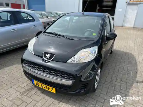 Peugeot 107 1.0 70 2011