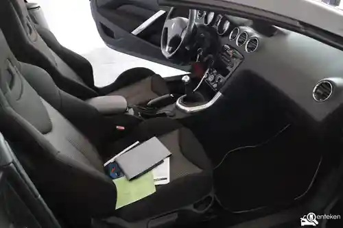 Peugeot 308 CC 120 VTi 2011