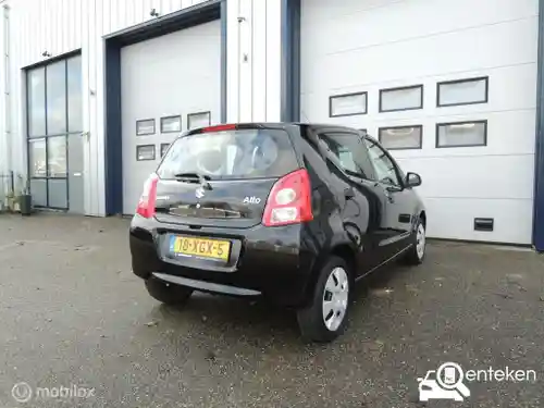 Suzuki Alto 1.0 2012