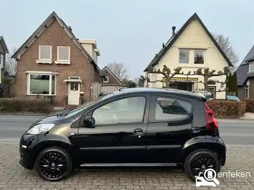 Peugeot 107 1.0 68 2012