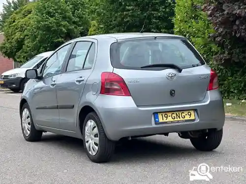 Toyota Yaris 1.3 2008