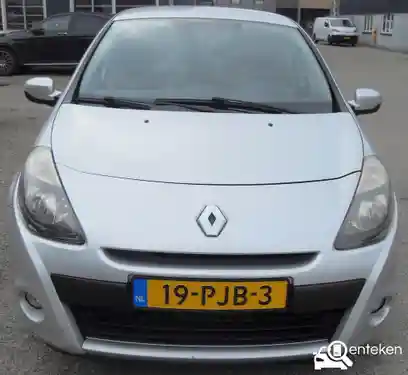 Renault Clio TCe 100 2011
