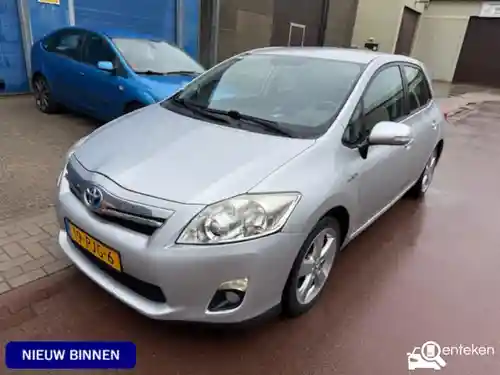 Toyota Auris 1.8 Hybrid 2011