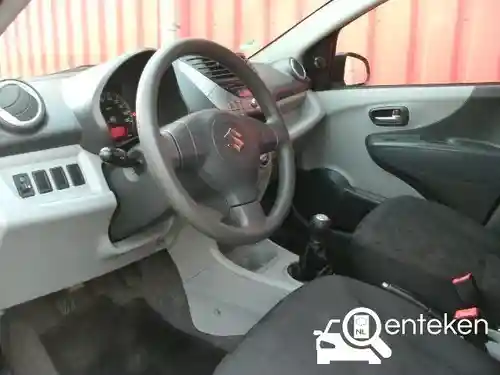 Suzuki Alto 1.0 2012