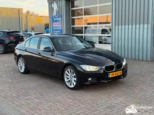 BMW 320i 2012