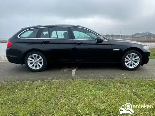 BMW 520i Touring 2012