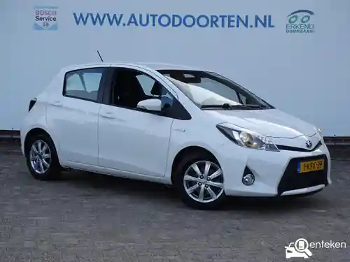 Toyota Yaris 1.5 Hybrid 2013