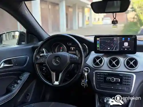 Mercedes-Benz CLA Coupé 200 2013
