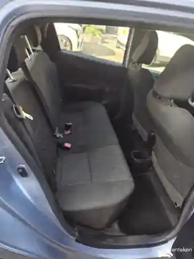 Toyota Yaris 1.0 2012