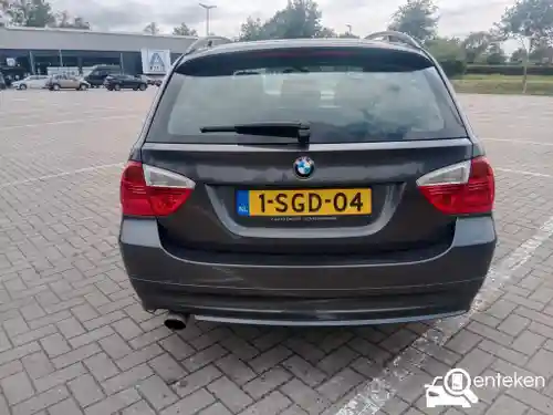 BMW 318i Touring 2006
