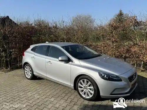 Volvo V40 T3 2013