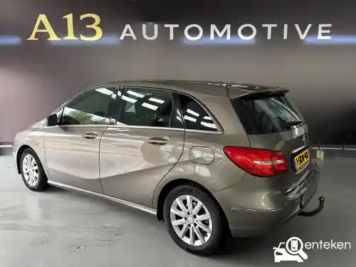 Mercedes-Benz B 180 2012