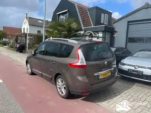 Renault Grand Scénic 2.0 16V 140 2012