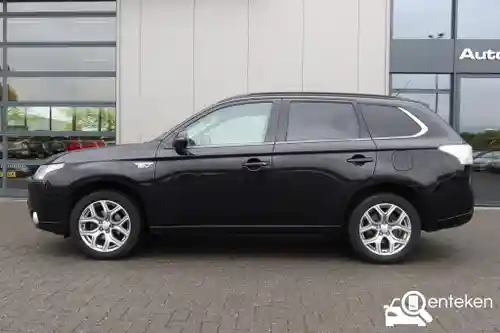 Mitsubishi Outlander 2.0 Plug-In Hybrid 2013