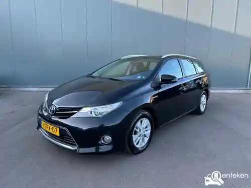 Toyota Auris Touring Sports 1.8 Hybrid 2013