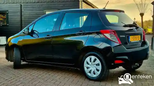 Toyota Yaris 1.5 Hybrid 2013