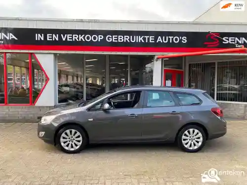 Opel Astra Sports Tourer 1.4 Turbo 2011