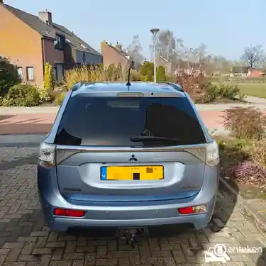 Mitsubishi Outlander 2.0 Plug-In Hybrid 2013