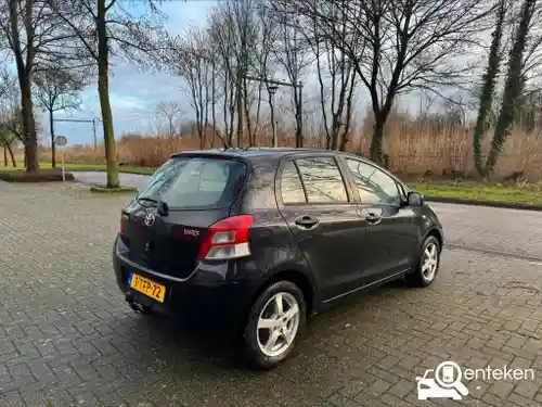 Toyota Yaris 1.33 2010