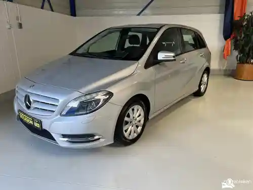 Mercedes-Benz B 180 2014