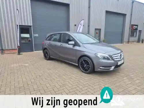 Mercedes-Benz B 180 2014