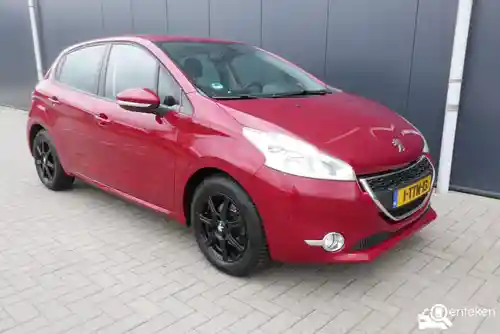 Peugeot 208 1.2 PureTech 82 2014