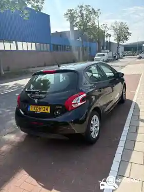 Peugeot 208 1.2 PureTech 82 2014