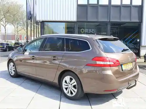 Peugeot 308 SW BlueHDi 120 2014