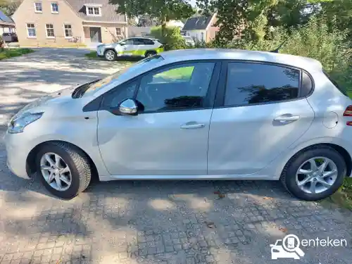 Peugeot 208 1.2 PureTech 82 2014