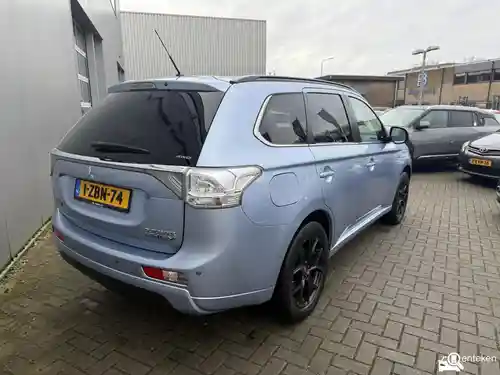 Mitsubishi Outlander 2.0 Plug-In Hybrid 2014