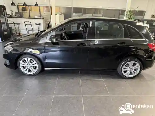 Mercedes-Benz B 180 2015