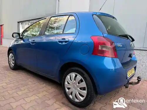 Toyota Yaris 1.3 2008