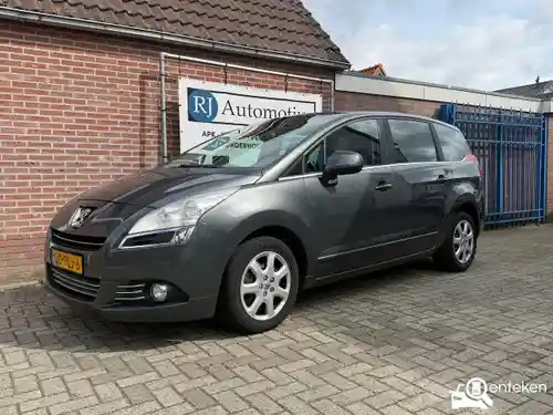 Peugeot 5008 120 VTi 2011