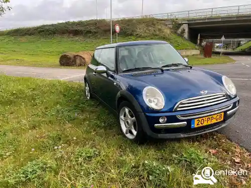 MINI  One 2001