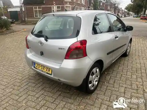 Toyota Yaris 1.3 2006