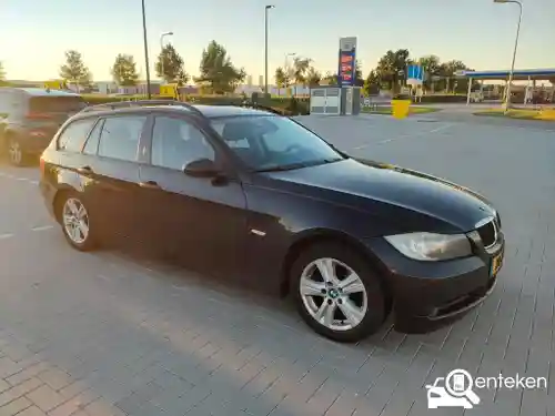 BMW 318i Touring 2006