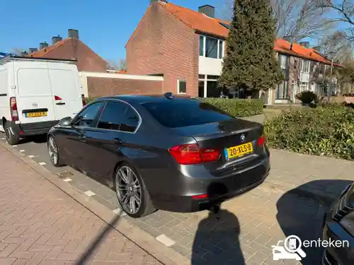 BMW 320i 2012