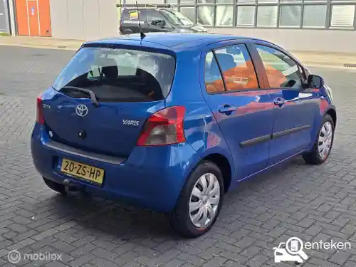 Toyota Yaris 1.3 2008
