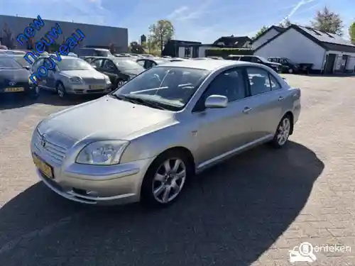 Toyota Avensis 2.0 2004