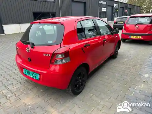 Toyota Yaris 1.0 2011
