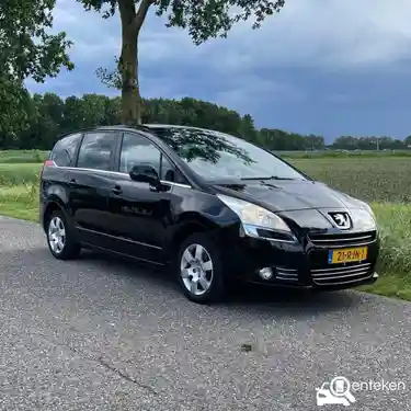 Peugeot 5008 155 THP 2011